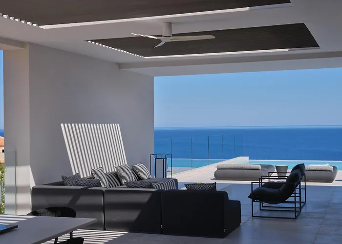 Villa On The Rocks Korithion