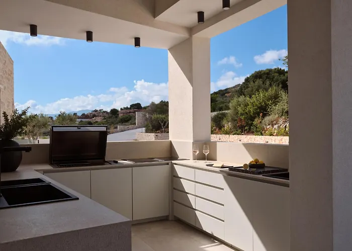 On The Rocks Βίλα