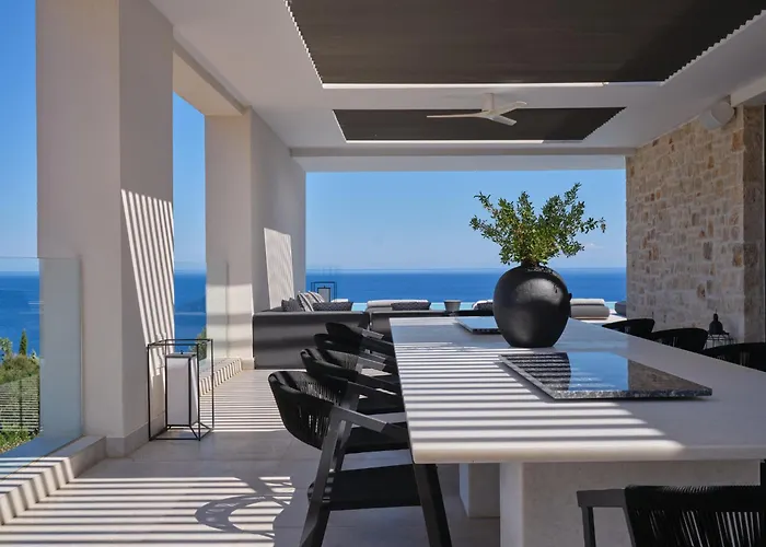 On The Rocks * Κορίθι