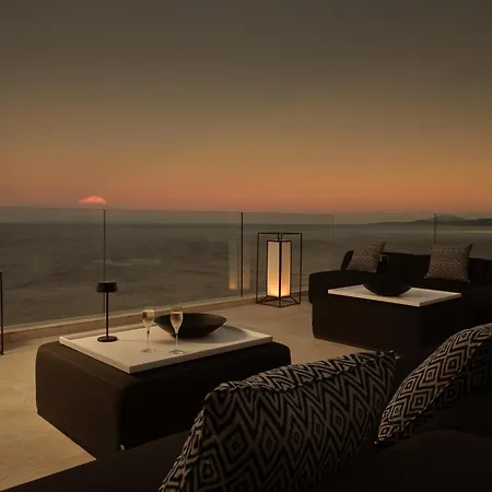 Villa On The Rocks *